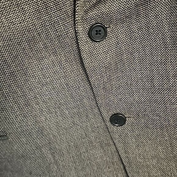 Jos. A. Bank Gray Two Button Blazer Size 46R - Picture 8 of 12